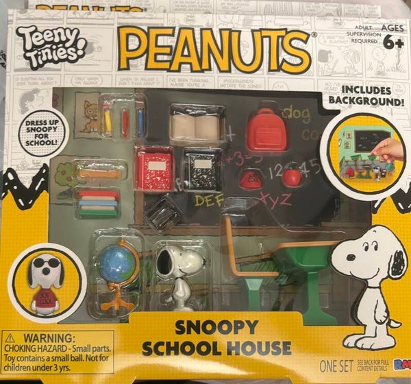 Teeny Tinies - Snoopy School House set  (for Barbie sized dolls)