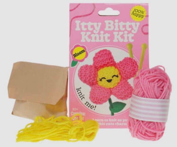 Itty Bitty Knit Kit - Bloom the Flower