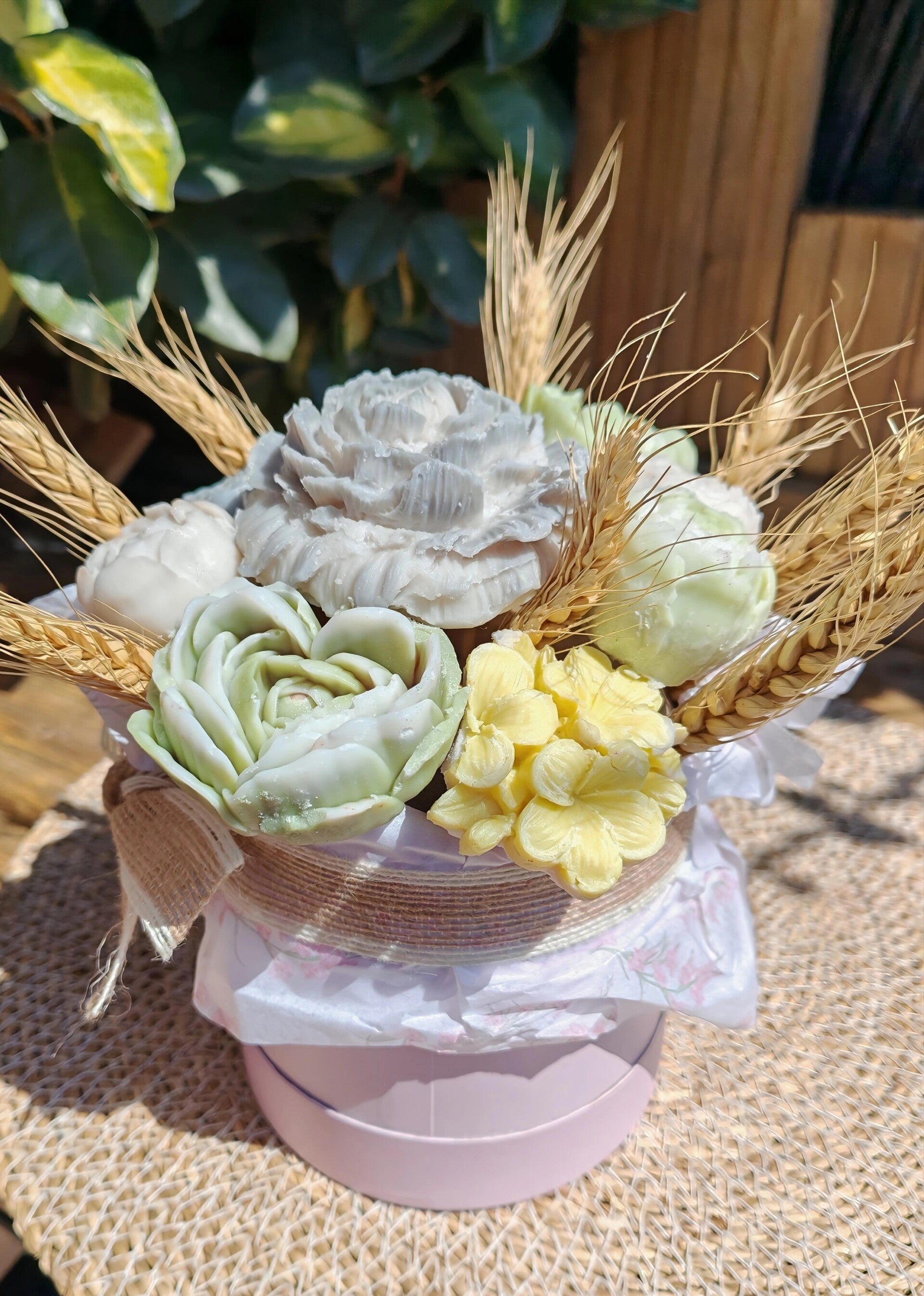 Bouquet gris, jaune et vert parfum Fleur de Cerisier