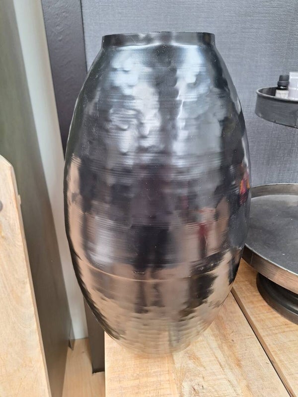 Metalen vaas zwart 15x31x55 cm