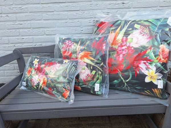 Buiten kussen | Tropische bloem | 3 Maten