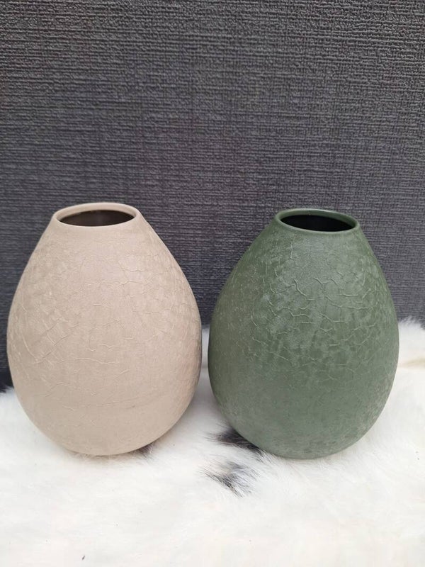 Decoratief vaasje crème of groen met craquelé | Metaalinterieur