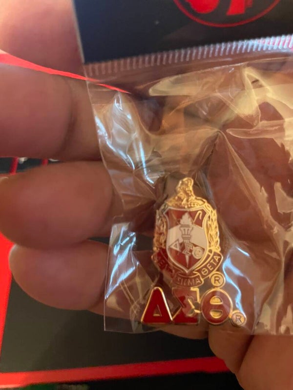 2in crest and Letters pin