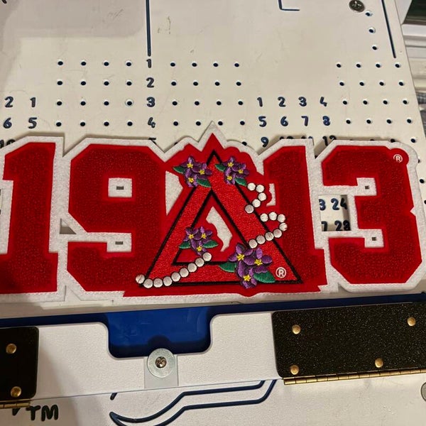 1913 w/ Pyramid & Pearls