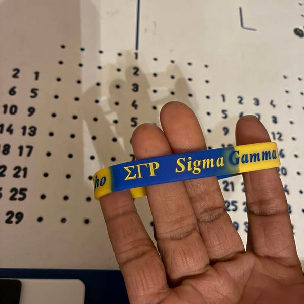 Silicone wristband
