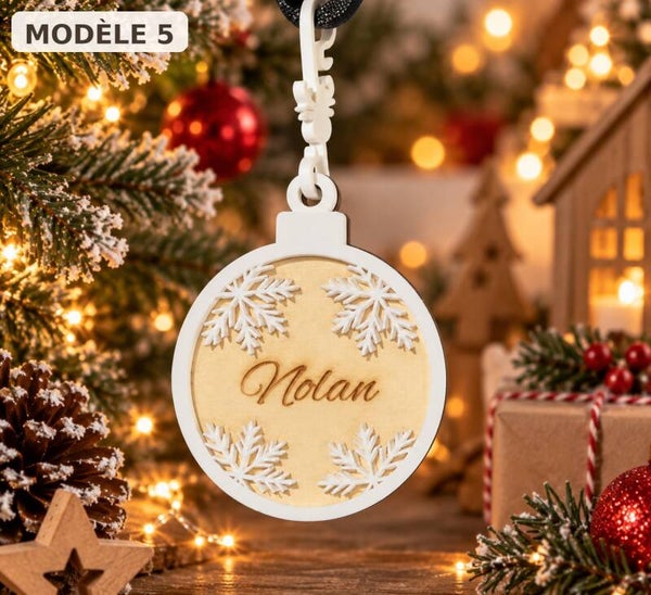 Boule de Noël personnalisée en bois & plexiglas – Prénom au choix