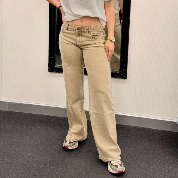 Low Waist Wide Leg Jeans Beige