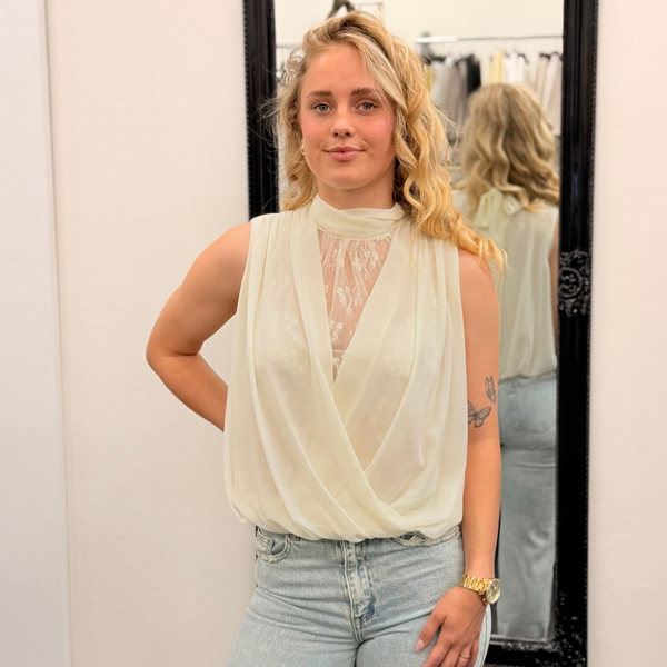 Crème elegante top