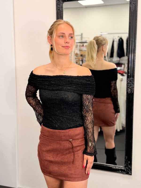 Off Shoulder Lace Top – Zwart