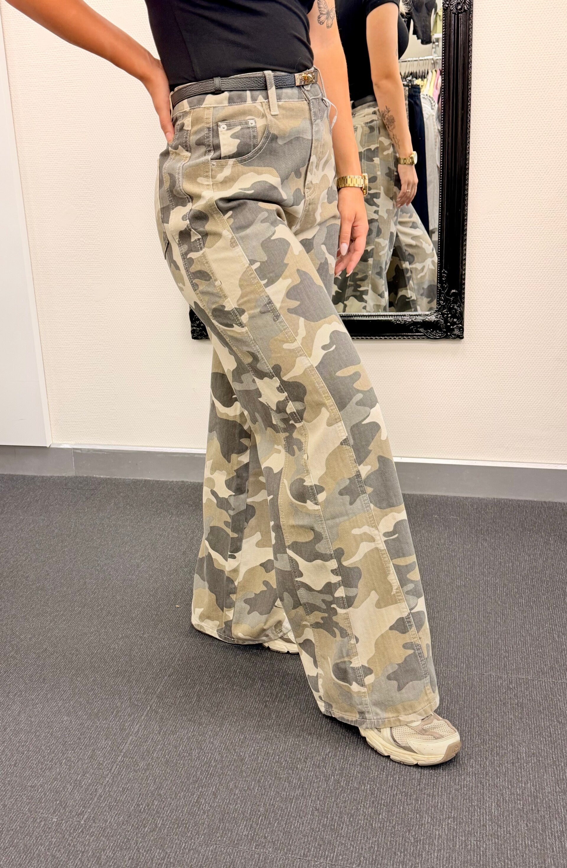 Camo Balloon Jeans
