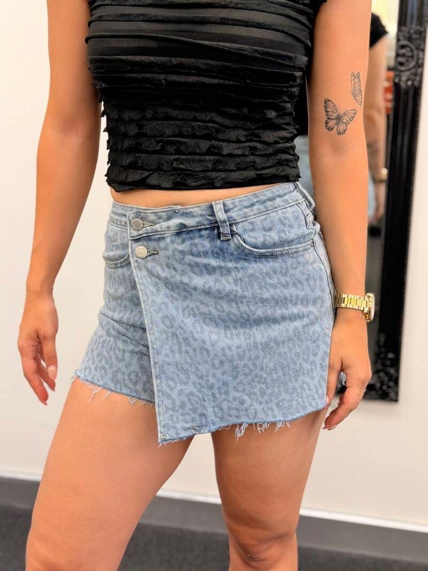 Lichtblauwe denim skort (rok-short)