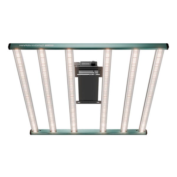 Mars Hydro FC4800 | Spettro completo con PPE 2,85 e LED Bridgelux 3030 + OSRAM 660nm Deep Red; ideale per grow box e tende da 120×120 cm.