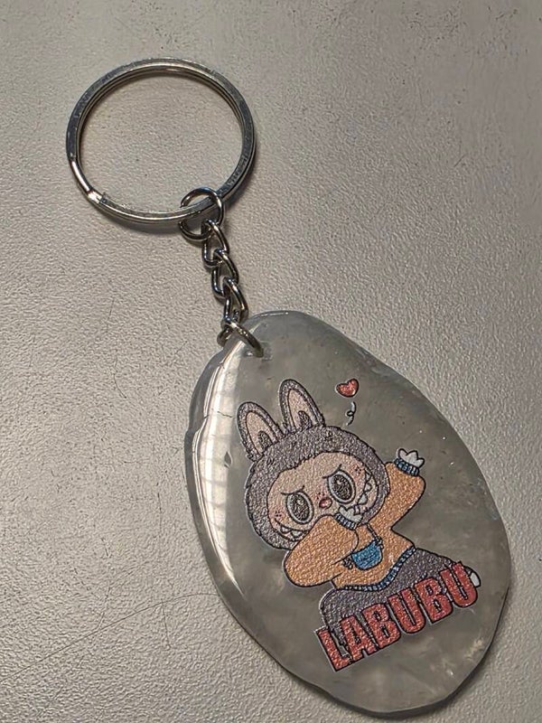 aardende en beschermende steen LABUBU SLEUTELHANGER VAN AGAAT