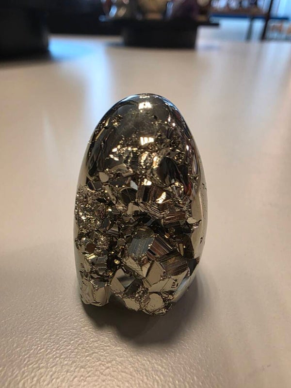 AA KWALITEIT PYRIET nr. 80  Het zou energie en levenskracht stimuleren, het zelfvertrouwen vergroten en angst verminderen