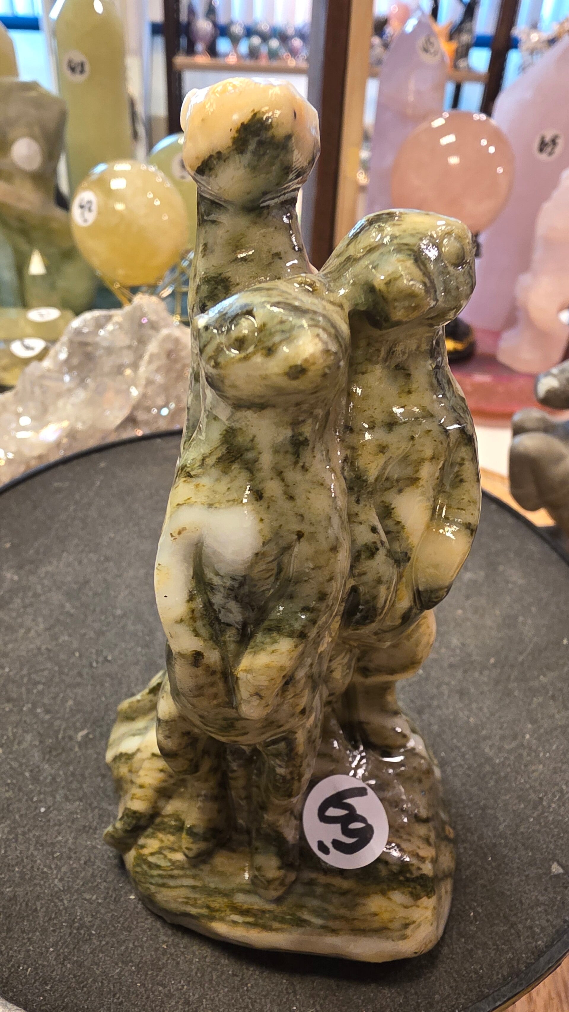 GROEP STOKSTAARTJES 12.5 X 8 CM helpt bij het loslaten van stress en negatieve emoties, brengt emotionele en fysieke balans, en werkt reinigend, ontgiftend en pijnstillend.