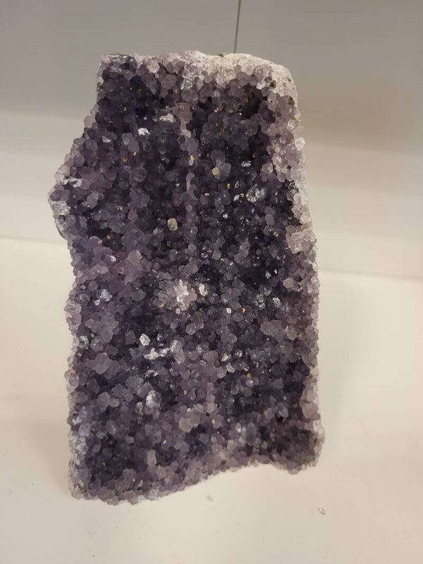 Amethist op standvlak 11.5 x 9 cm 956 gram nr 240