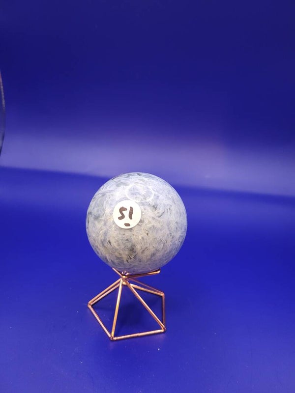 Kyanite nr 959 nooit negatieve energie opneemt of vasthoudt.