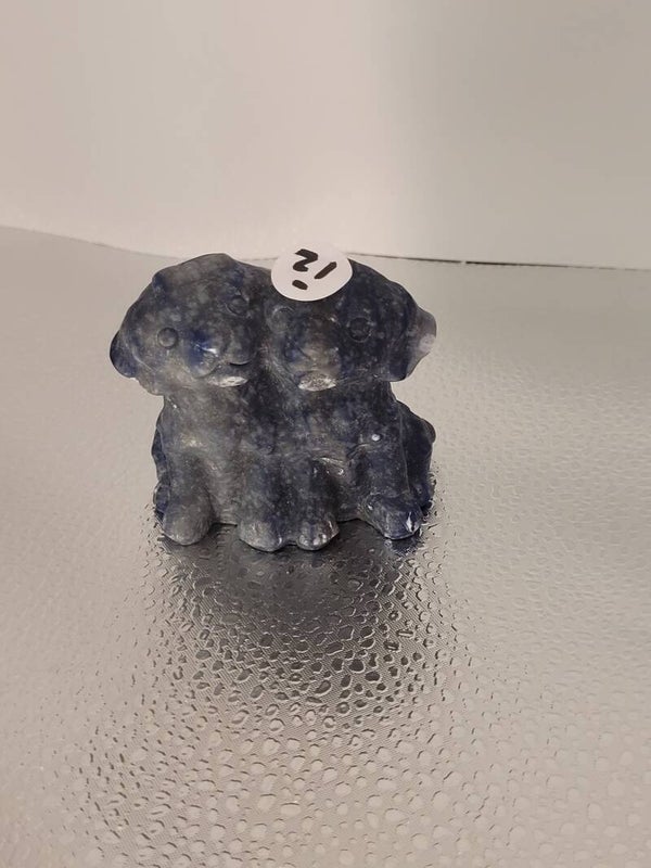 Twee honden nr338 €21,- 5.5 cm hoog