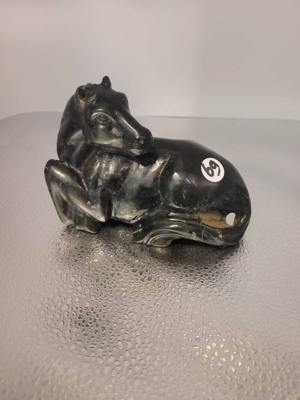 Prachtige Zwarte paard €69,- 12-9cm nr343