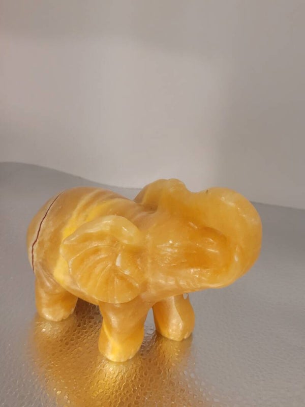 Calciet olifant  nr 341 €49,- 10cm hoog