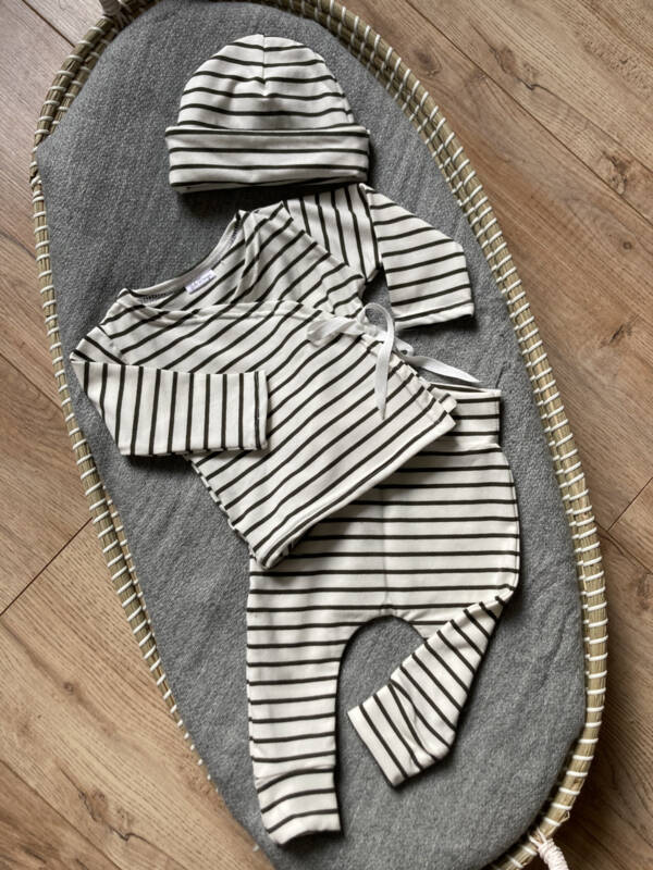 New born set 3 delig streep