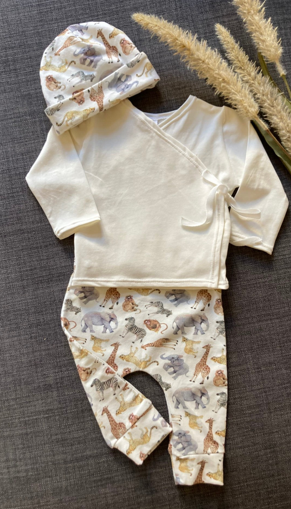 Kledingset jungle / off white 3 delig