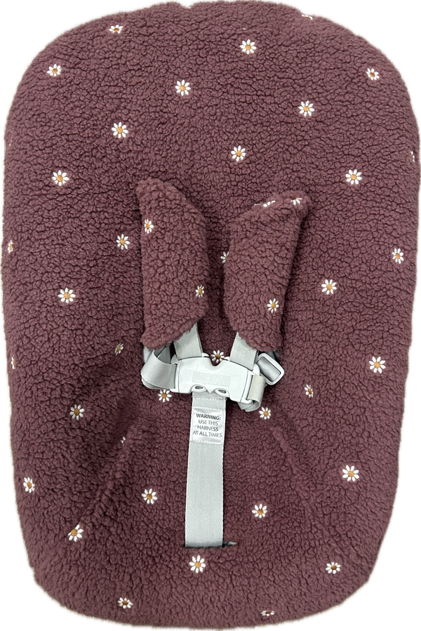 New Born hoes mauve bloemen