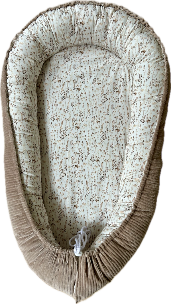 Babynestje beige / droogbloemen