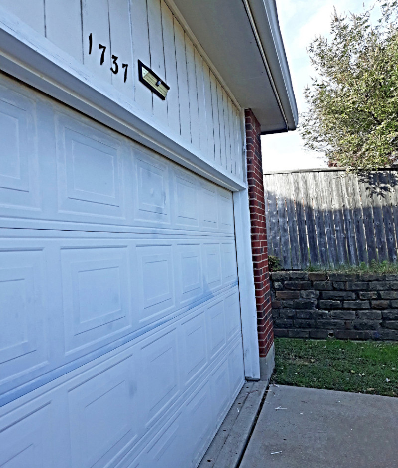 exteriorpaintingofgaragedoorexteriorhousepainting.png