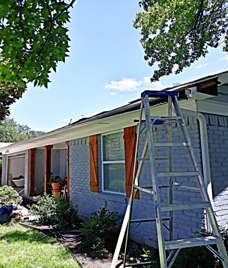 exteriortrimrepairreplacementandhousepainting1exteriorhousepainting.png