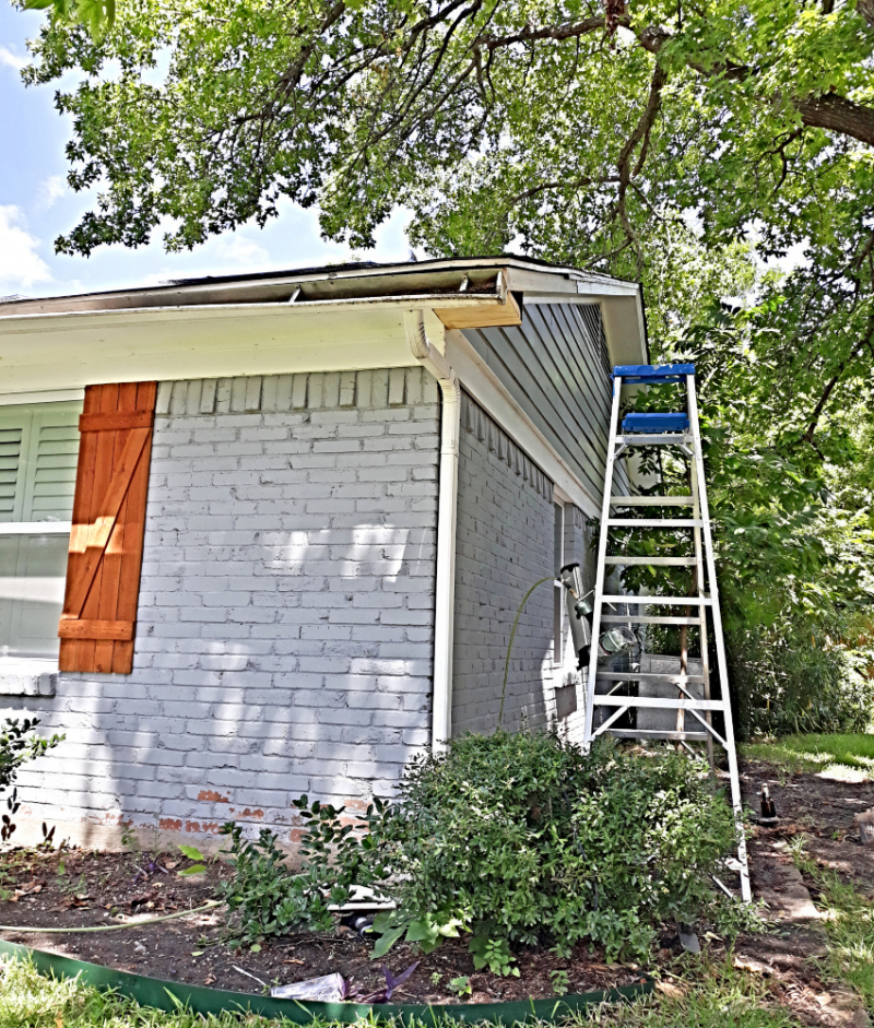 exteriortrimrepairreplacementandhousepainting2exteriorhousepainting.png