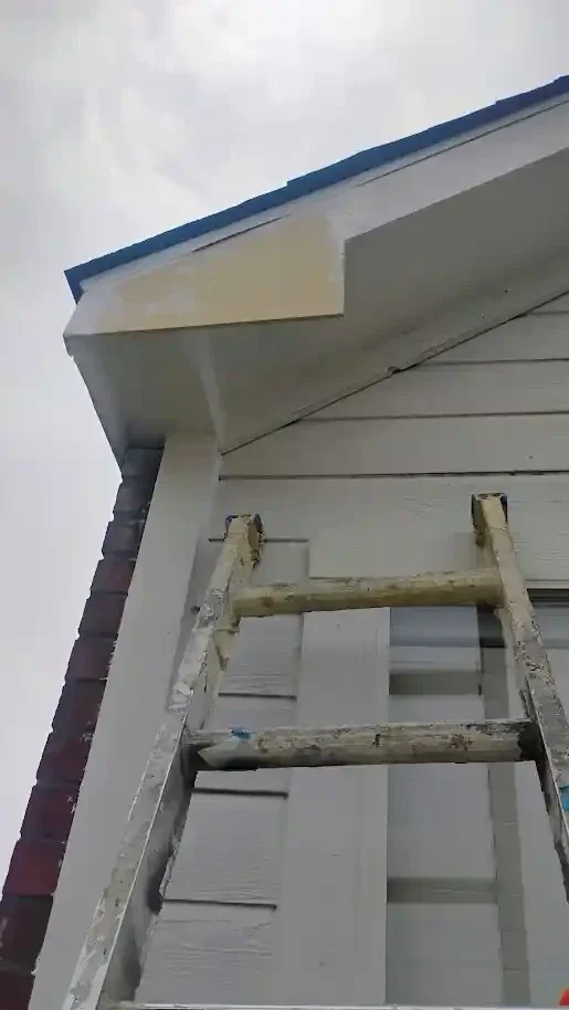 Dallas Siding Repair + Painting with hardie board