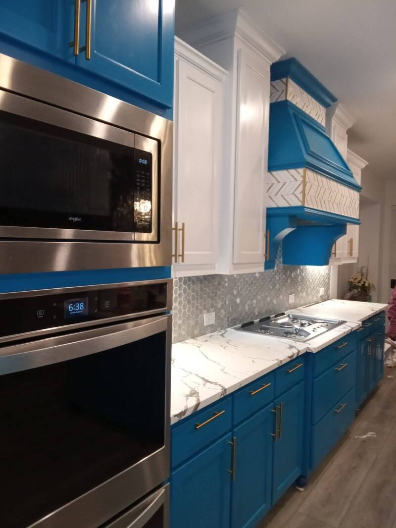 custom colors on your kitchen cabinets