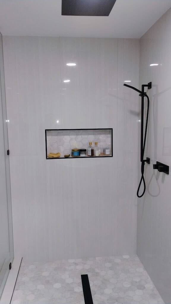 shower-mock-up-standard.jpg