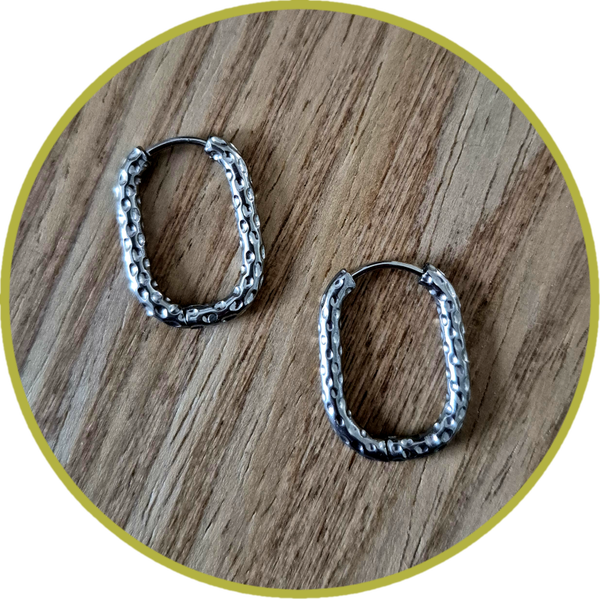 ✨️ Créoles martelées rectangles argent à clip