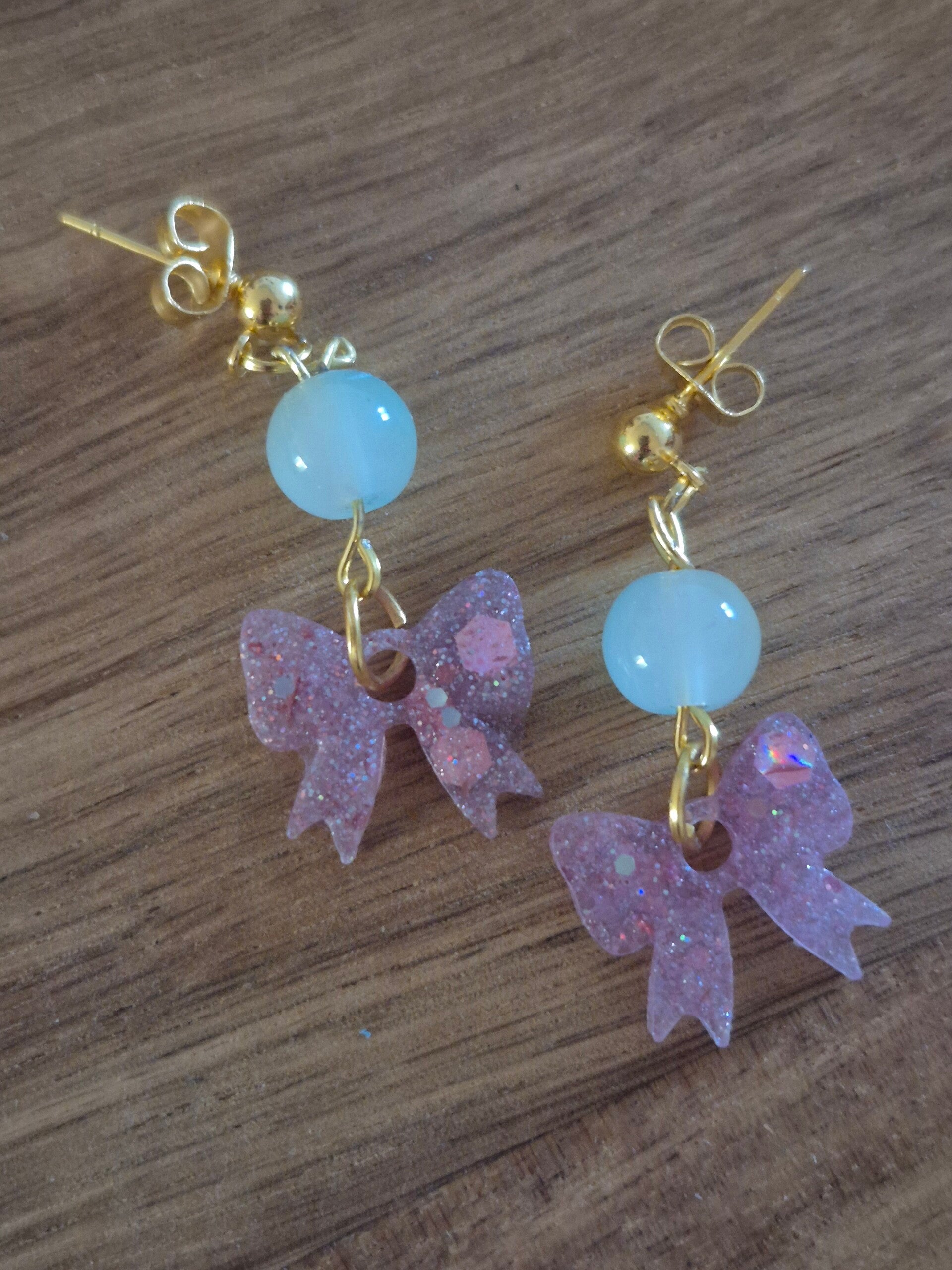 Sidonie perlée 🎀🩵 boucles d'oreilles