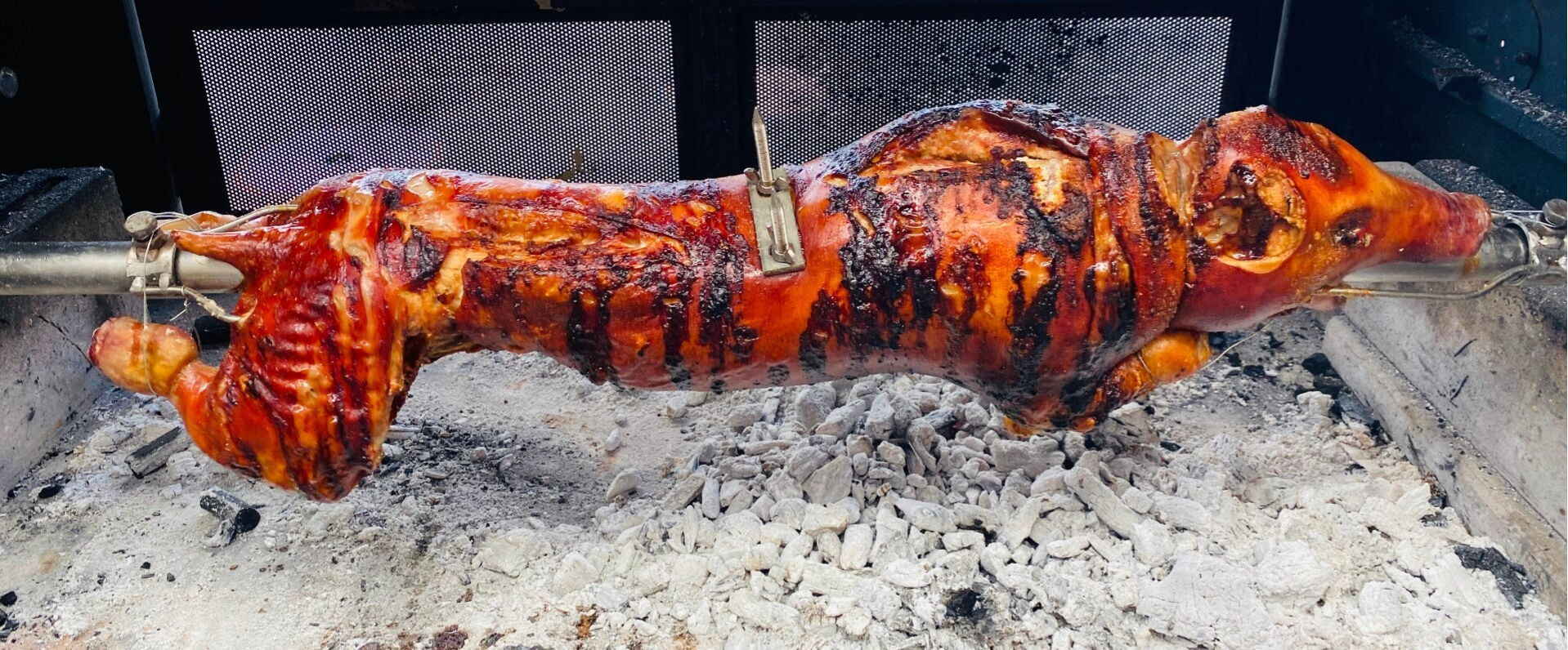 Maialino allo spiedo 