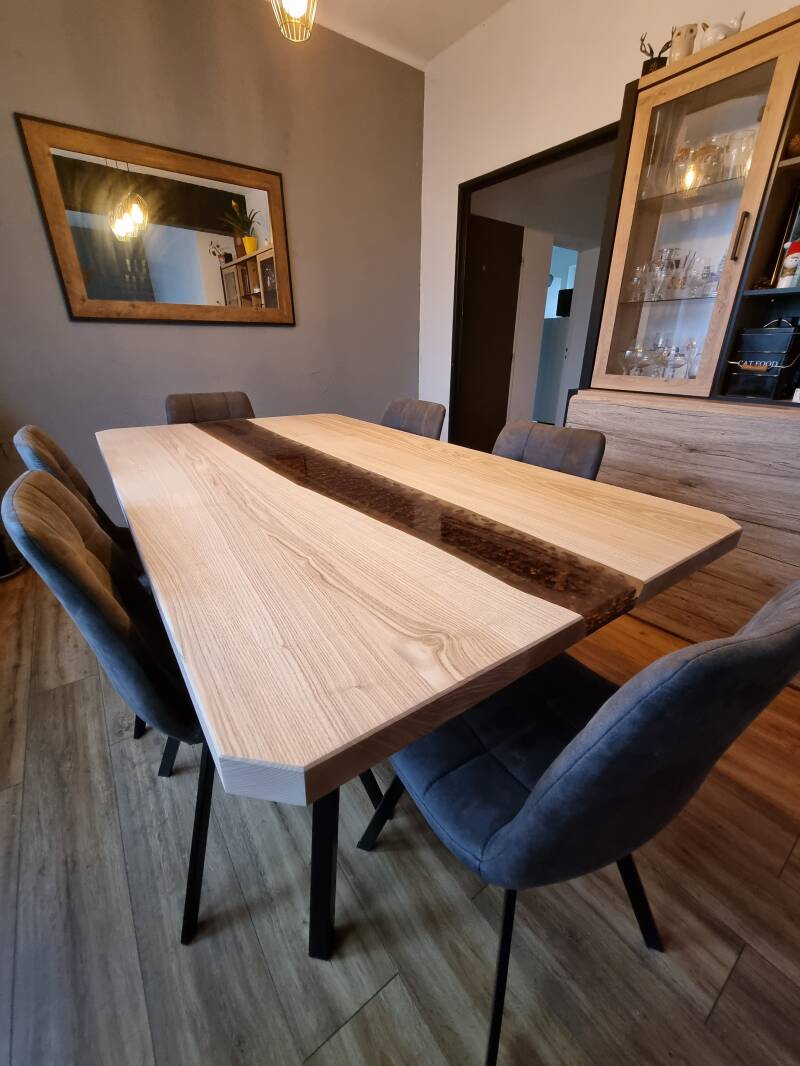 Table frêne massif - Résine époxy et café