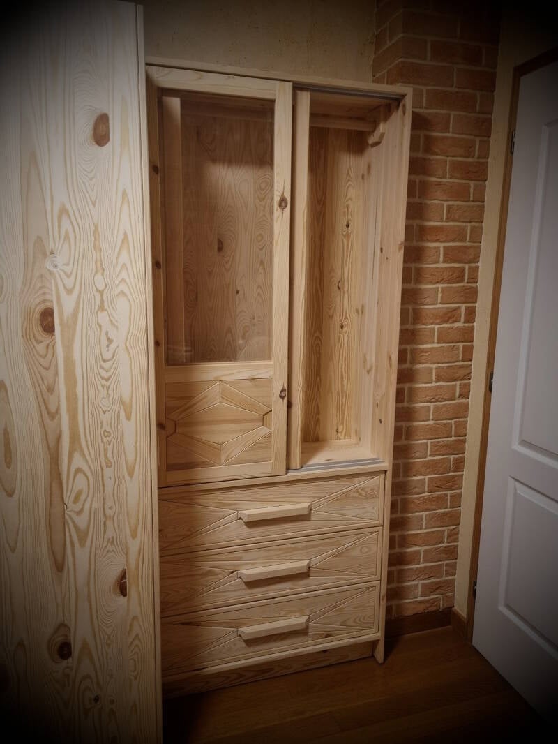 Dressing + vitrine - Pin massif