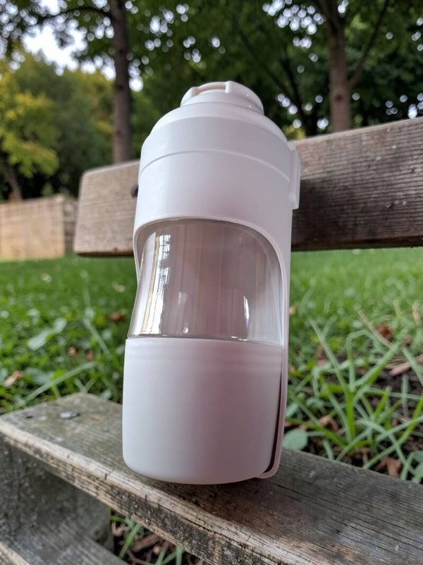 Handige drinkfles voor honden/ Licht Grijs. Ideaal voor onderweg
