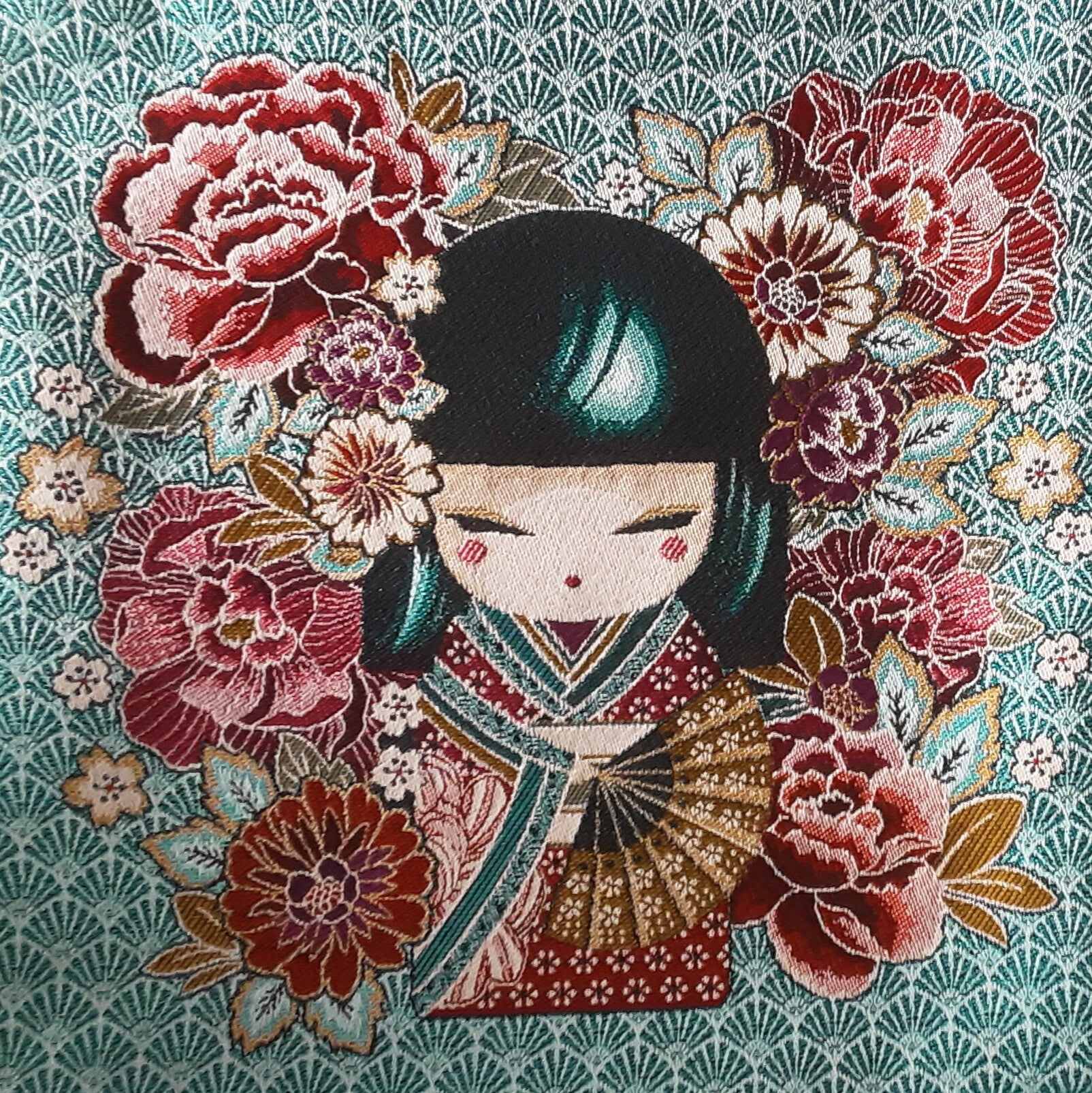 Sierkussen Meisje met Bloemen, lichtblauw