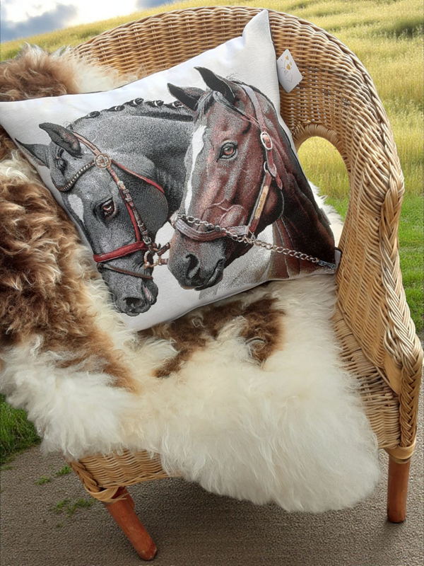 Sierkussen 2 Paarden