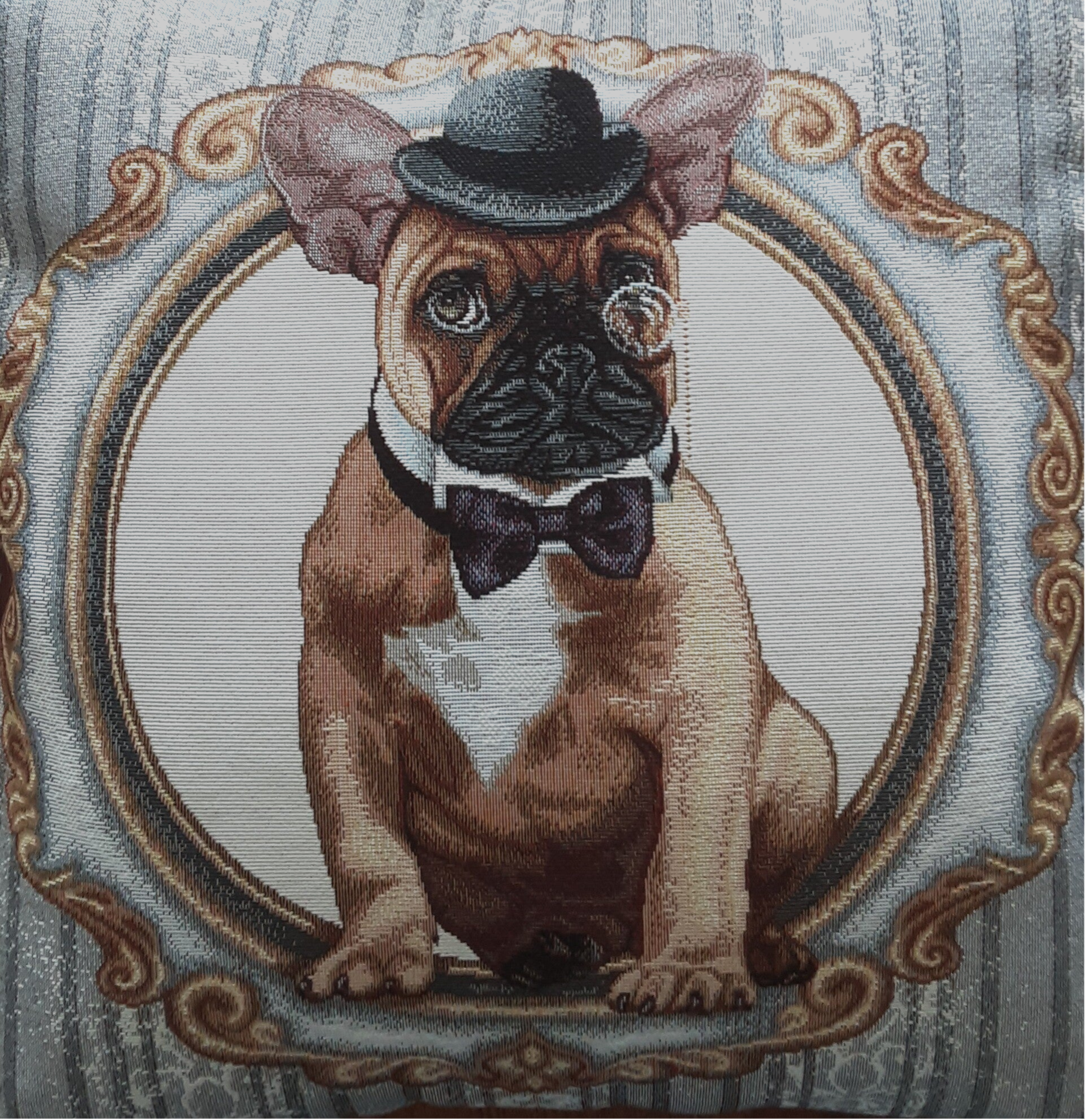 Sierkussen Franse Bulldog als een echt Heertje