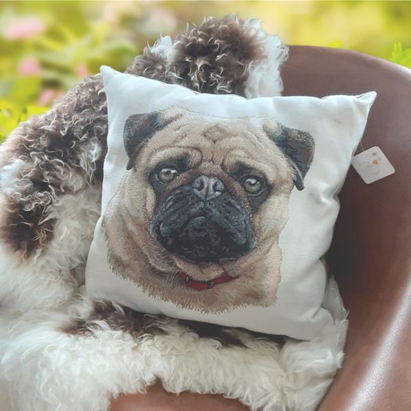 Sierkussen Mopshondje