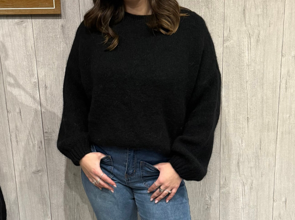 Pull noir à col rond