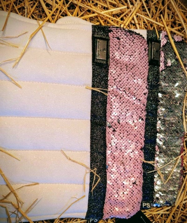 Bandagierunterlagen mit Strassaplikation