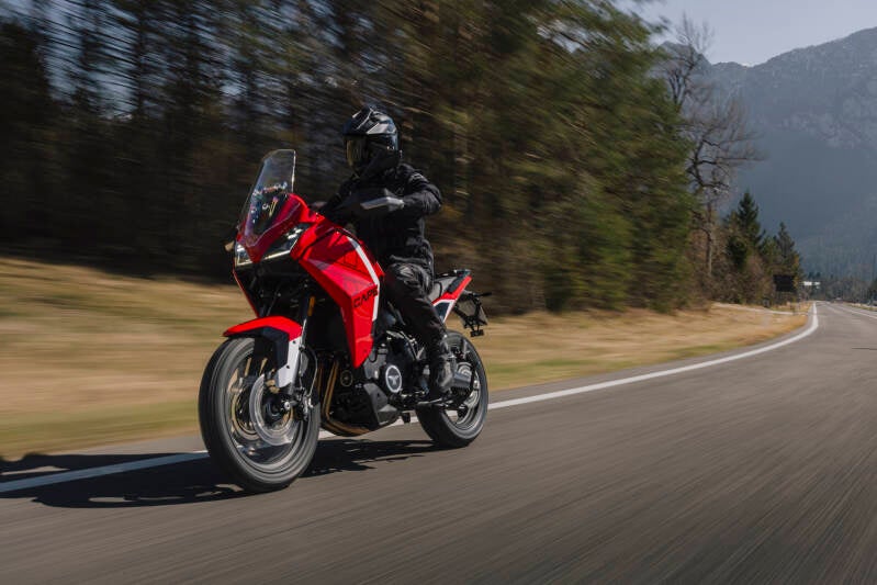 morini700_mann_0241-standard-i8asoo.jpg