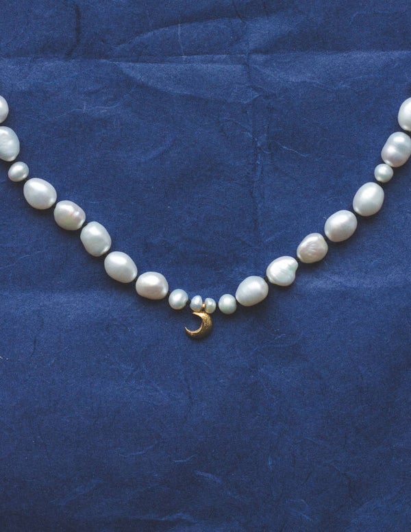 To the Moon Pearl necklace