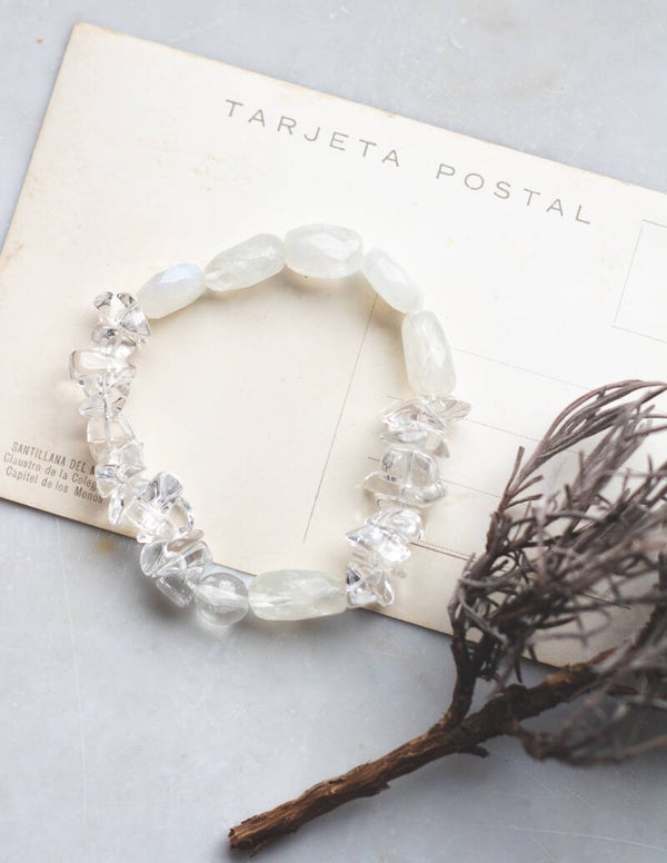 MOONSTONE AND CLEAR QUARTZ CRYSTAL BRACELET