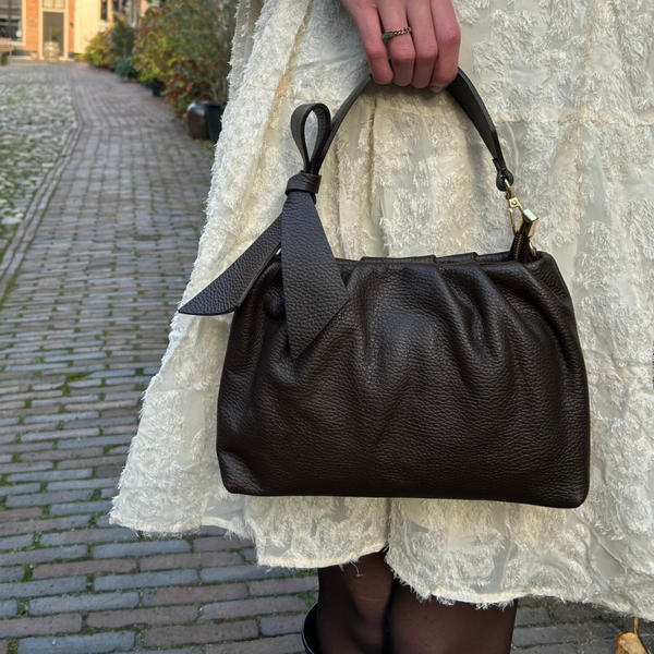 Bruin tasje met strik